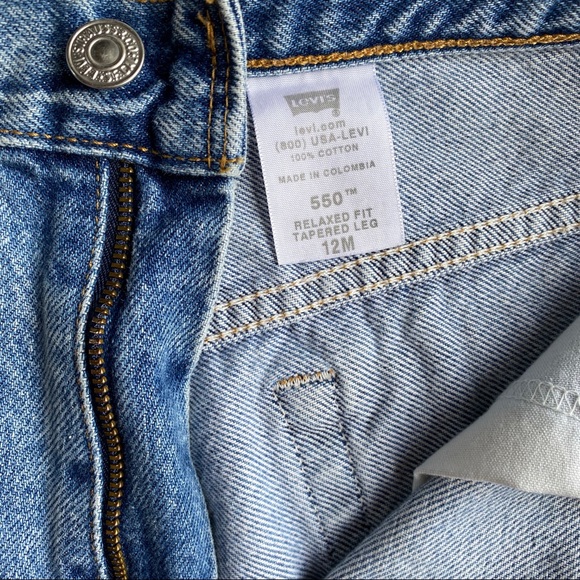 Vintage Levi’s 550 High Rise Denim Cut offs - Picture 4 of 4